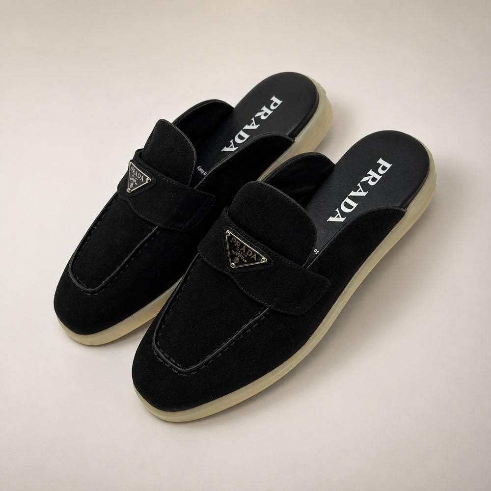 Prada Brushed Leather Mule Negra